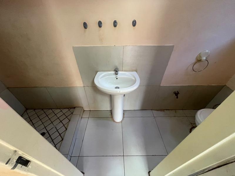 2 Bedroom Property for Sale in Laudium Gauteng