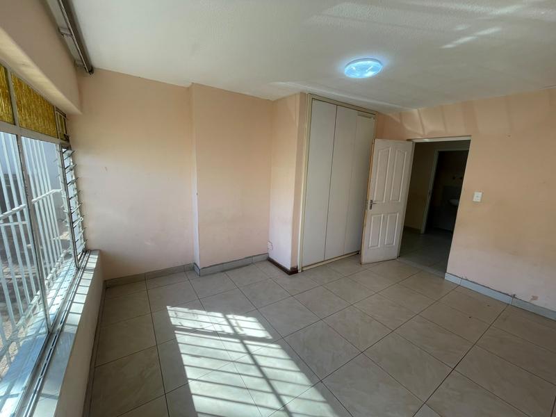 2 Bedroom Property for Sale in Laudium Gauteng