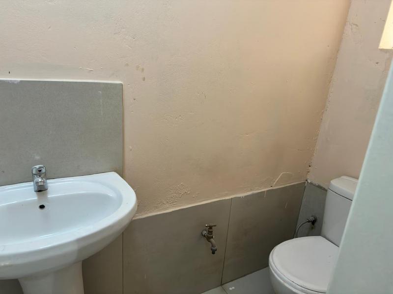 To Let 1 Bedroom Property for Rent in Laudium Gauteng