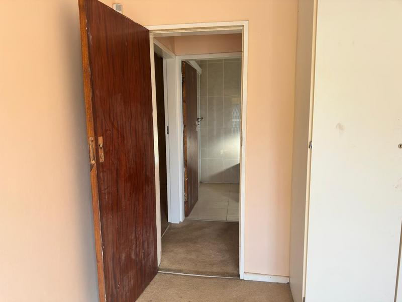 To Let 2 Bedroom Property for Rent in Laudium Gauteng