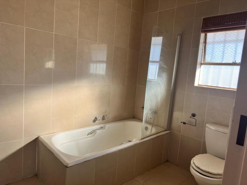 To Let 2 Bedroom Property for Rent in Laudium Gauteng