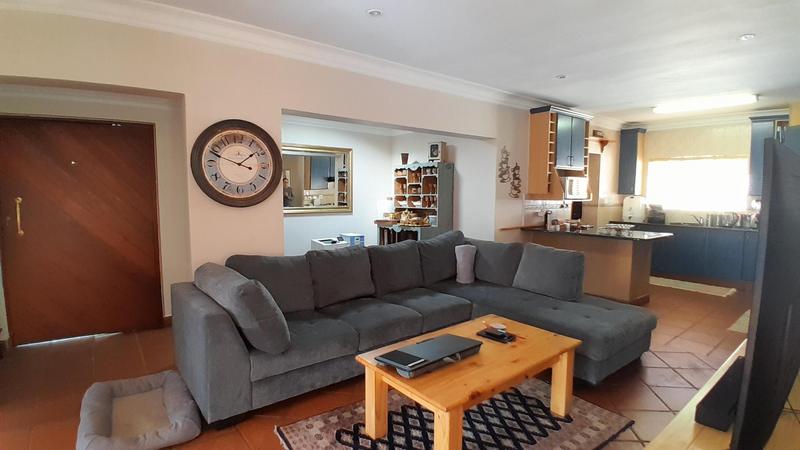 To Let 3 Bedroom Property for Rent in Eldoglen Gauteng