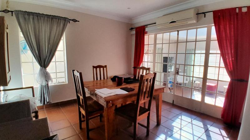 To Let 4 Bedroom Property for Rent in Eldoglen Gauteng