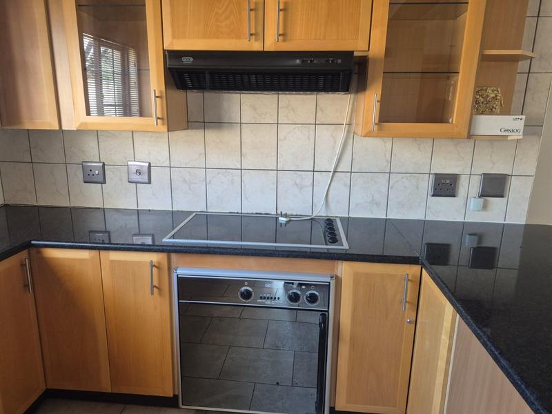 To Let 4 Bedroom Property for Rent in Eldoglen Gauteng
