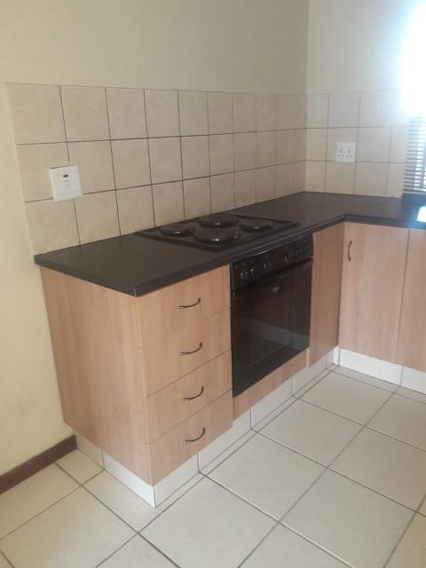 To Let 2 Bedroom Property for Rent in Eldo Lakes Estate Gauteng