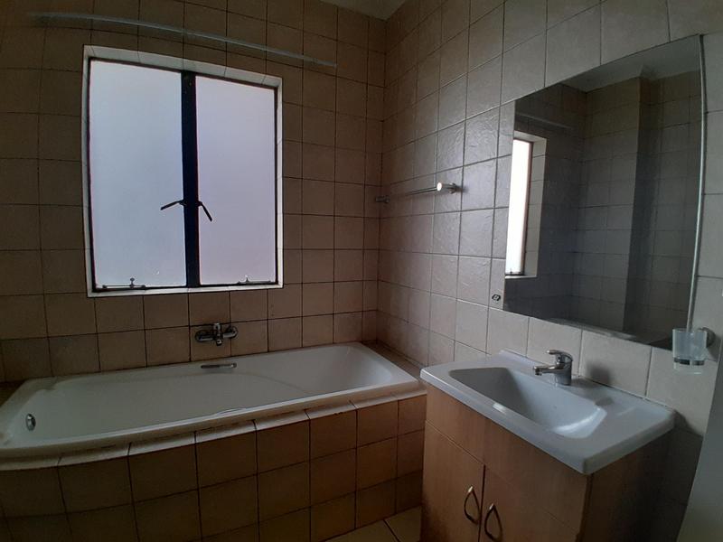 To Let 2 Bedroom Property for Rent in Eldo Lakes Estate Gauteng