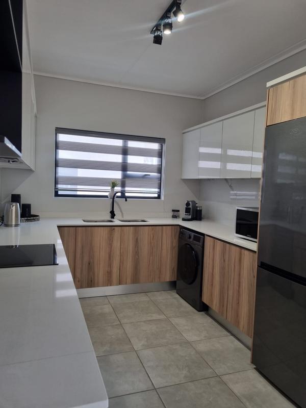 To Let 3 Bedroom Property for Rent in Waterfall Gauteng