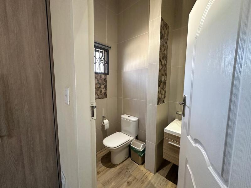 5 Bedroom Property for Sale in Erasmia Gauteng