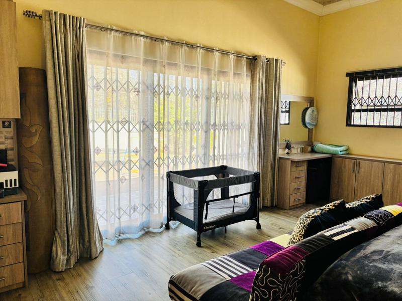 5 Bedroom Property for Sale in Erasmia Gauteng