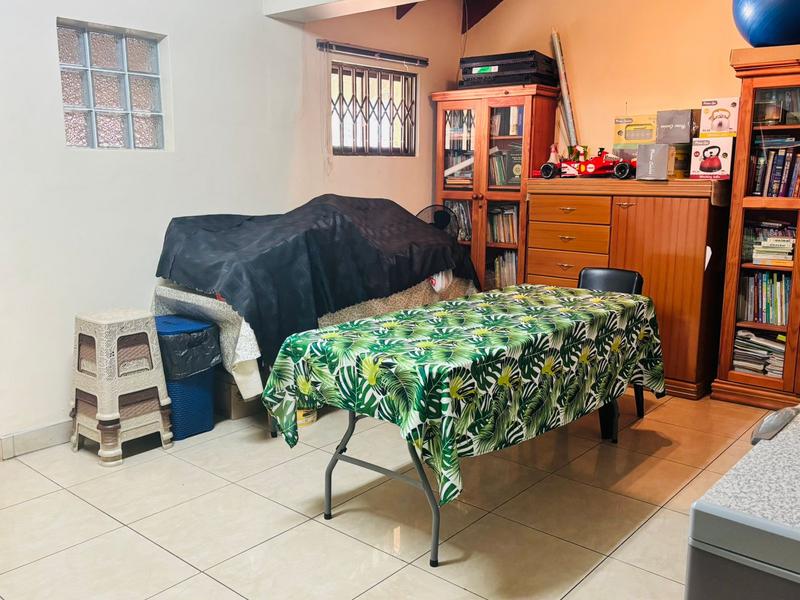 5 Bedroom Property for Sale in Erasmia Gauteng