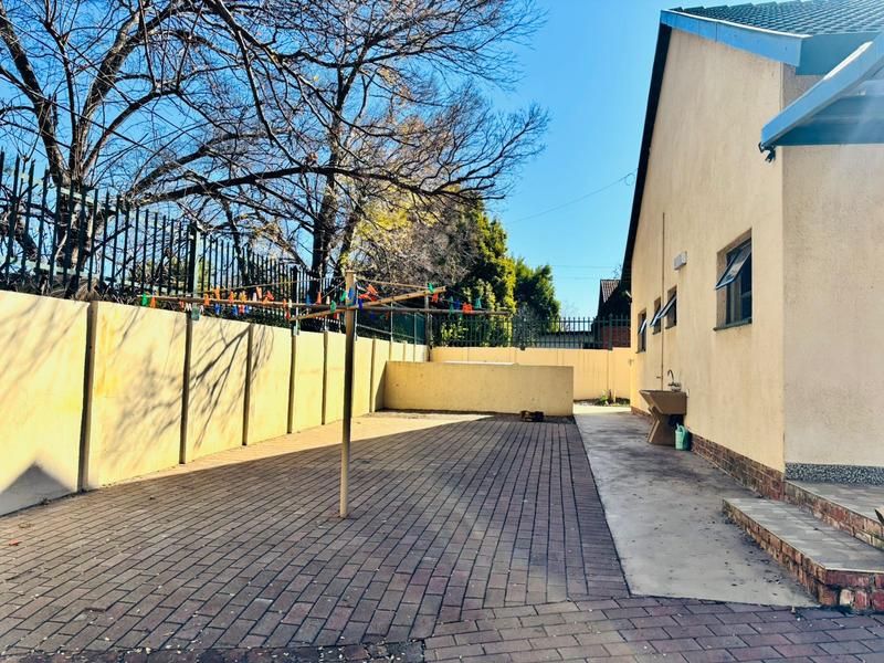 5 Bedroom Property for Sale in Erasmia Gauteng