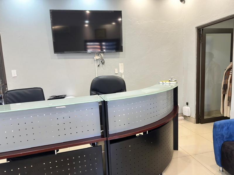 5 Bedroom Property for Sale in Laudium Gauteng