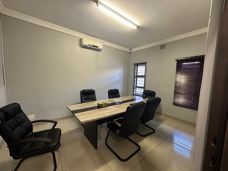5 Bedroom Property for Sale in Laudium Gauteng