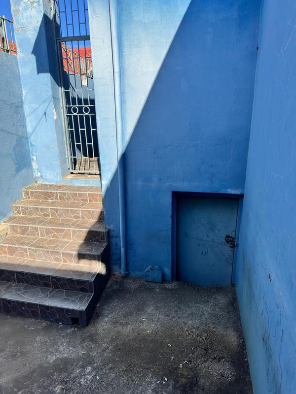 5 Bedroom Property for Sale in Laudium Gauteng