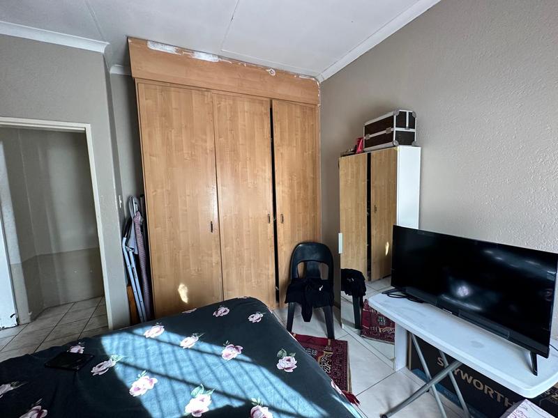 2 Bedroom Property for Sale in Laudium Gauteng