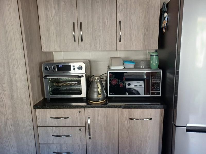 3 Bedroom Property for Sale in Raslouw Gauteng