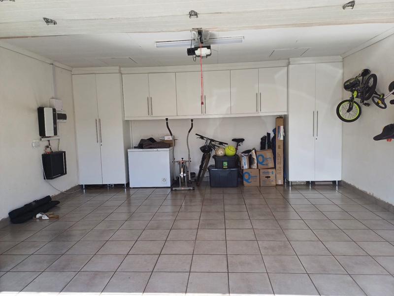 3 Bedroom Property for Sale in Raslouw Gauteng