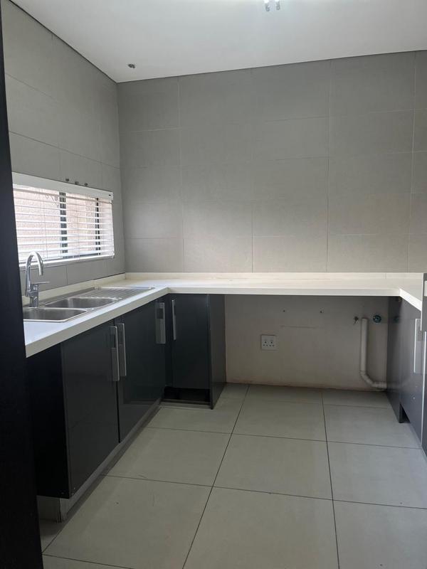 3 Bedroom Property for Sale in Raslouw Gauteng