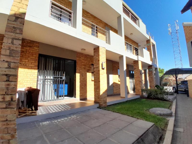 1 Bedroom Property for Sale in Rooihuiskraal North Gauteng