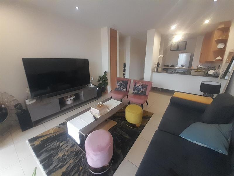 2 Bedroom Property for Sale in Rooihuiskraal North Gauteng