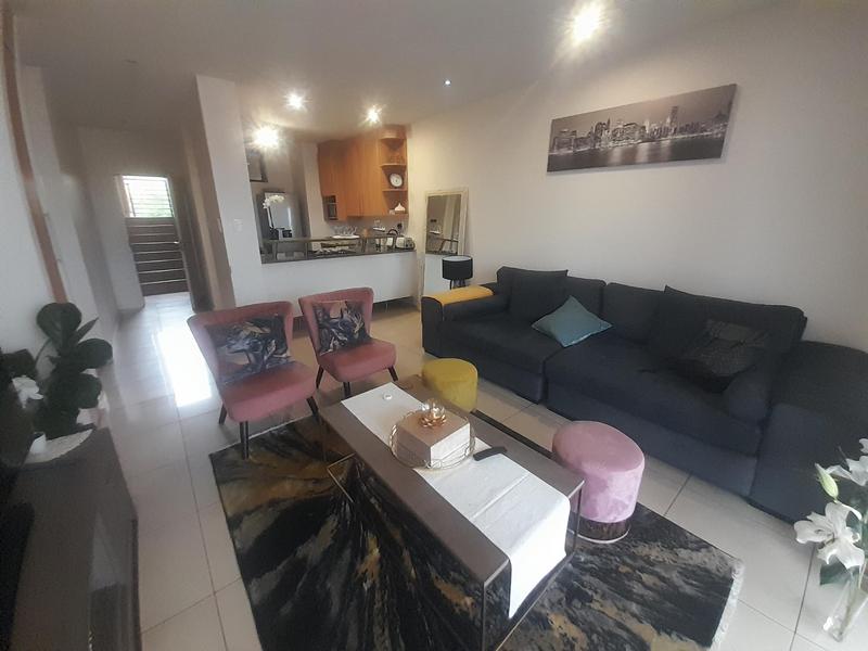 2 Bedroom Property for Sale in Rooihuiskraal North Gauteng