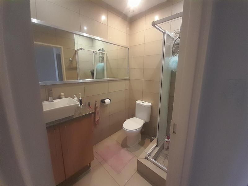 2 Bedroom Property for Sale in Rooihuiskraal North Gauteng