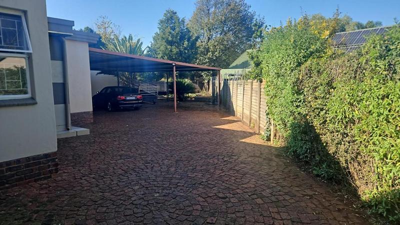 4 Bedroom Property for Sale in Wierda Park Gauteng
