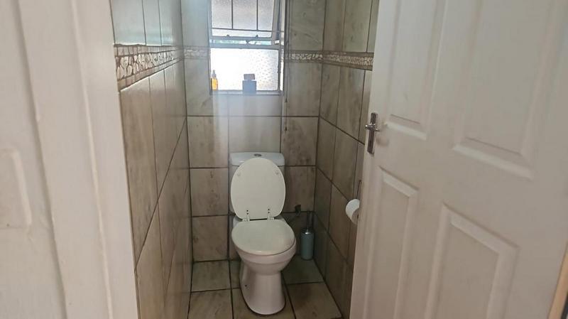 4 Bedroom Property for Sale in Wierda Park Gauteng