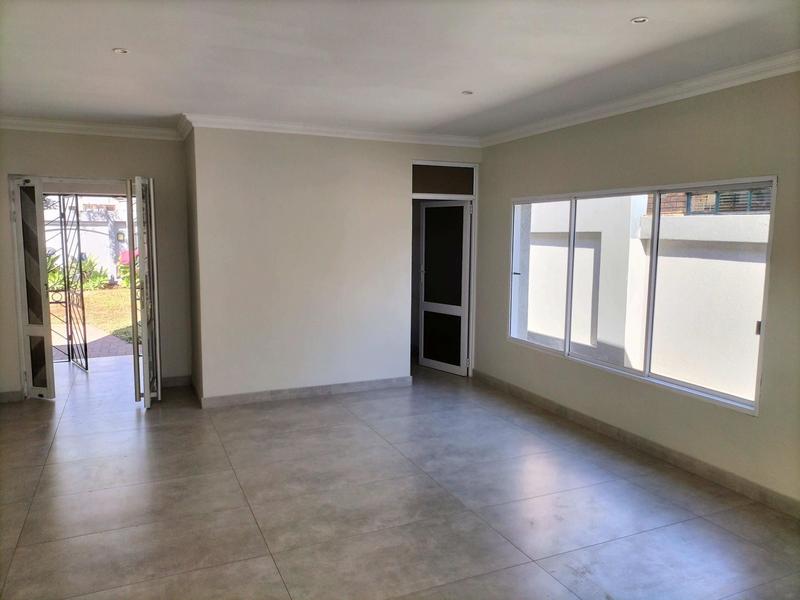 5 Bedroom Property for Sale in Wierda Park Gauteng