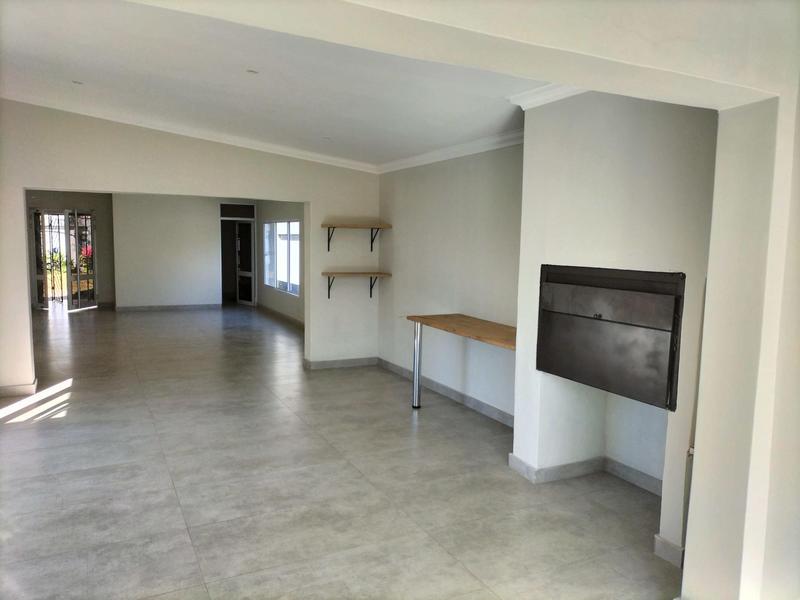 5 Bedroom Property for Sale in Wierda Park Gauteng