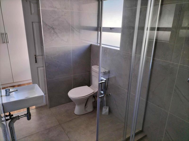 5 Bedroom Property for Sale in Wierda Park Gauteng