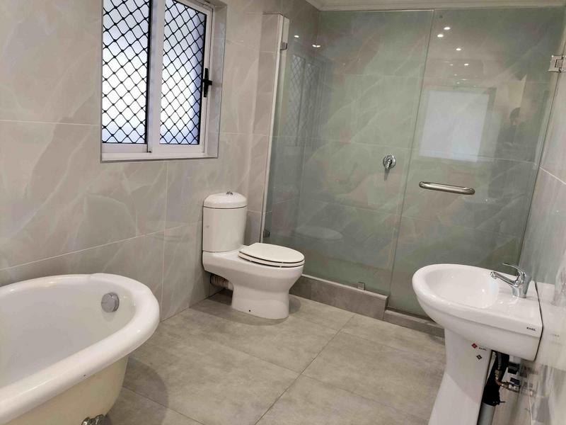 5 Bedroom Property for Sale in Wierda Park Gauteng