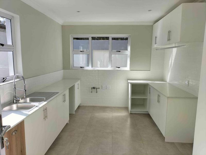 5 Bedroom Property for Sale in Wierda Park Gauteng