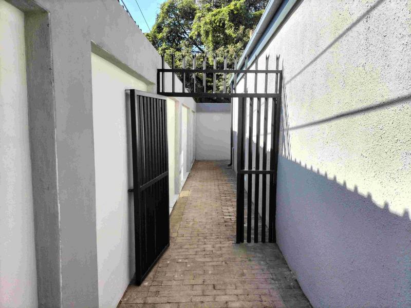 5 Bedroom Property for Sale in Wierda Park Gauteng
