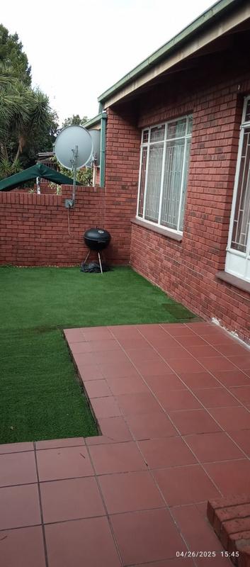 2 Bedroom Property for Sale in La Montagne Gauteng