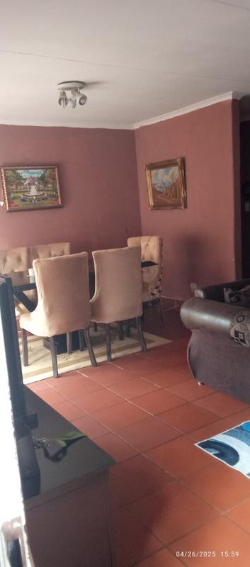 2 Bedroom Property for Sale in La Montagne Gauteng