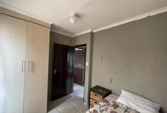 4 Bedroom Property for Sale in Lotus Gardens Gauteng