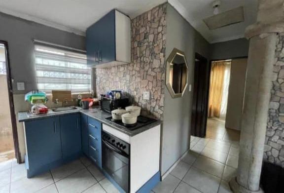 4 Bedroom Property for Sale in Lotus Gardens Gauteng