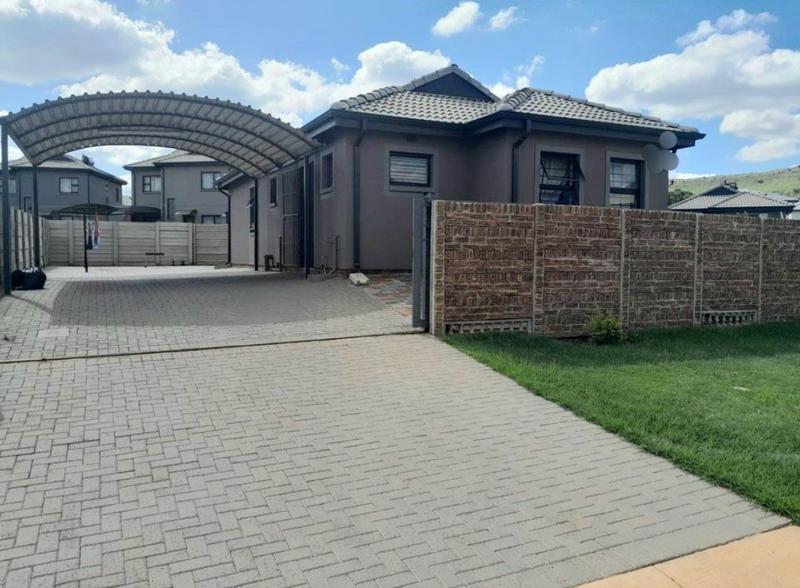 3 Bedroom Property for Sale in Lotus Gardens Gauteng