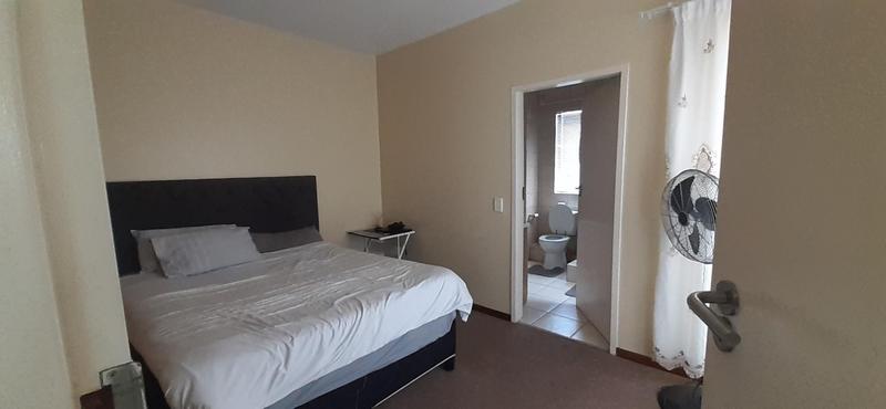 1 Bedroom Property for Sale in Eldo Lakes Estate Gauteng