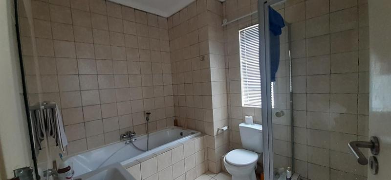 1 Bedroom Property for Sale in Eldo Lakes Estate Gauteng