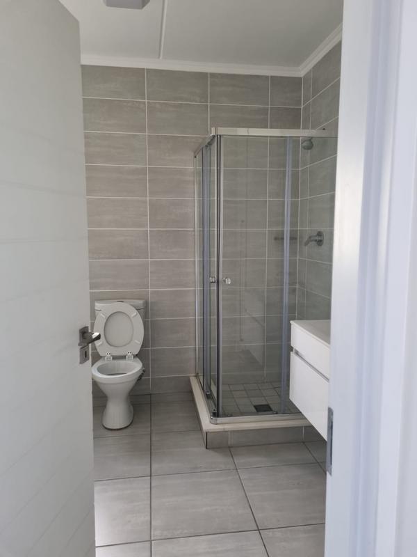 2 Bedroom Property for Sale in Waterfall Gauteng