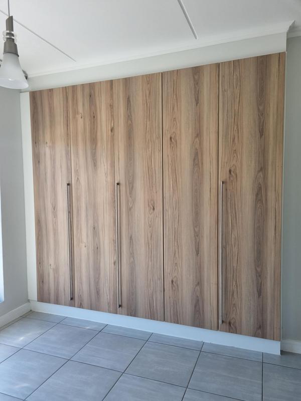 2 Bedroom Property for Sale in Waterfall Gauteng