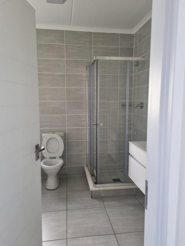 2 Bedroom Property for Sale in Waterfall Gauteng