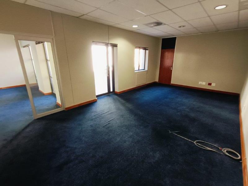 To Let commercial Property for Rent in Strubensvallei Gauteng