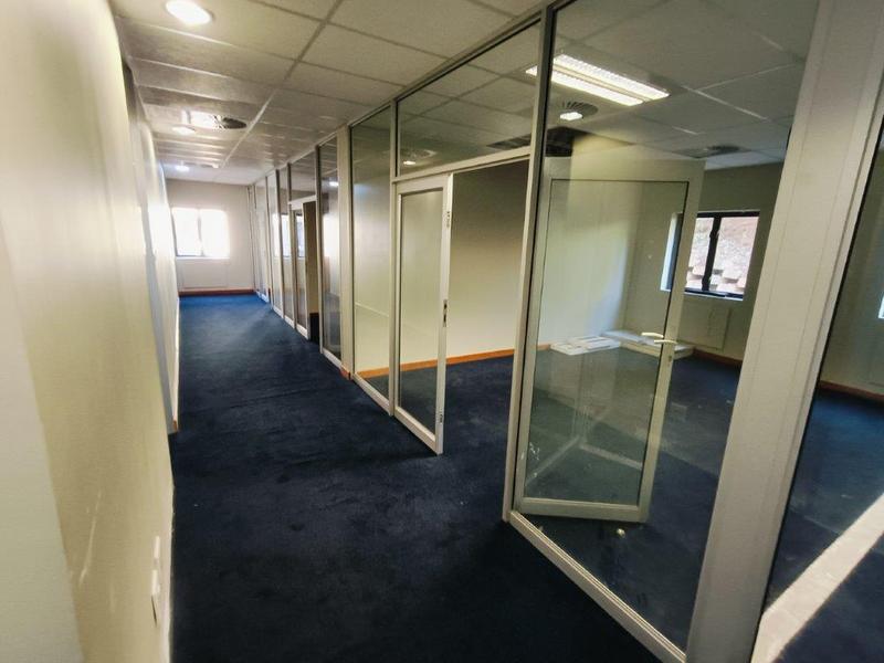 To Let commercial Property for Rent in Strubensvallei Gauteng