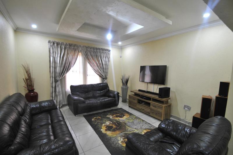 4 Bedroom Property for Sale in Dawn Park Gauteng