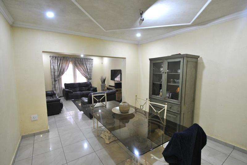 4 Bedroom Property for Sale in Dawn Park Gauteng