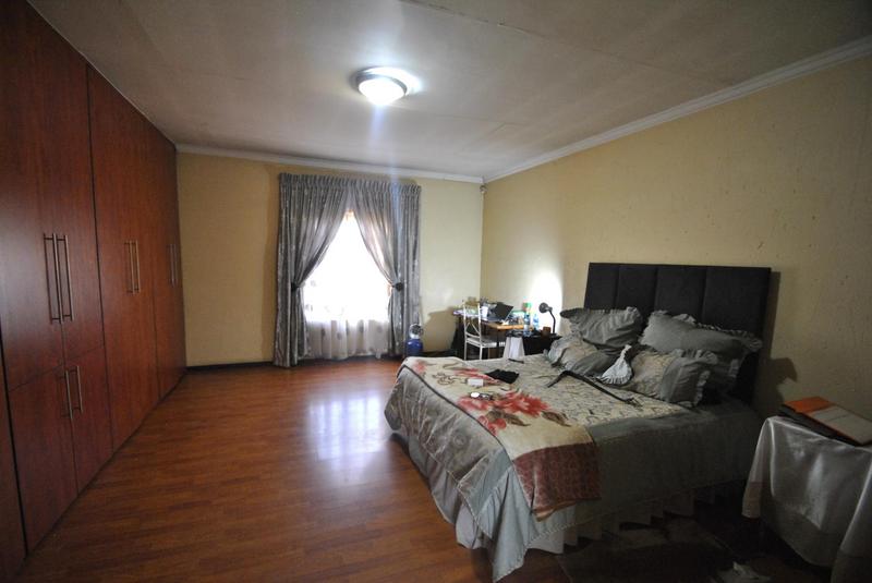 4 Bedroom Property for Sale in Dawn Park Gauteng