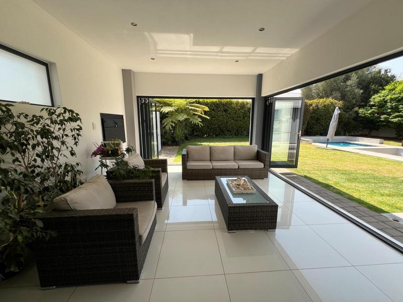 To Let 3 Bedroom Property for Rent in Midstream Estate Gauteng